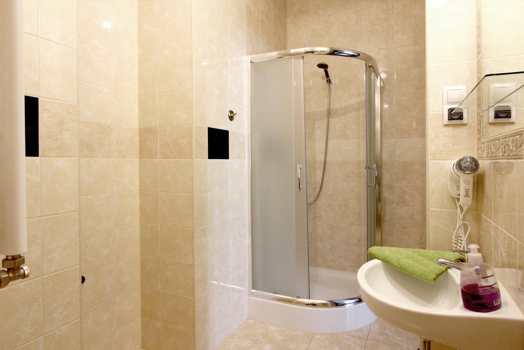 Amelia Apartament Centrum Apartment Гданск Стая снимка