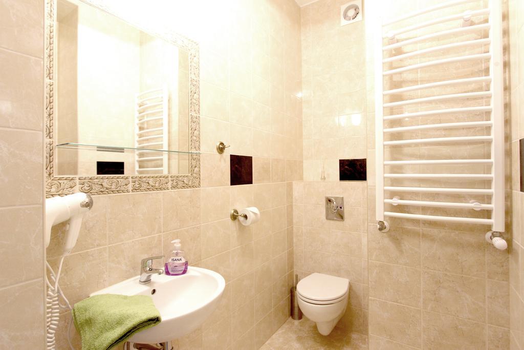 Amelia Apartament Centrum Apartment Гданск Стая снимка